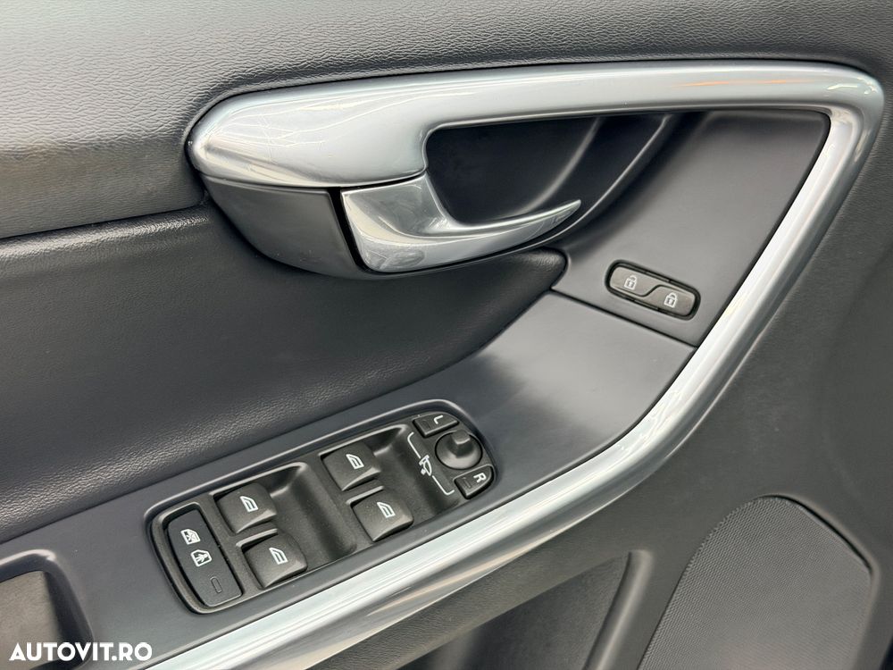 Volvo XC 60 D3 Ocean Race - 10