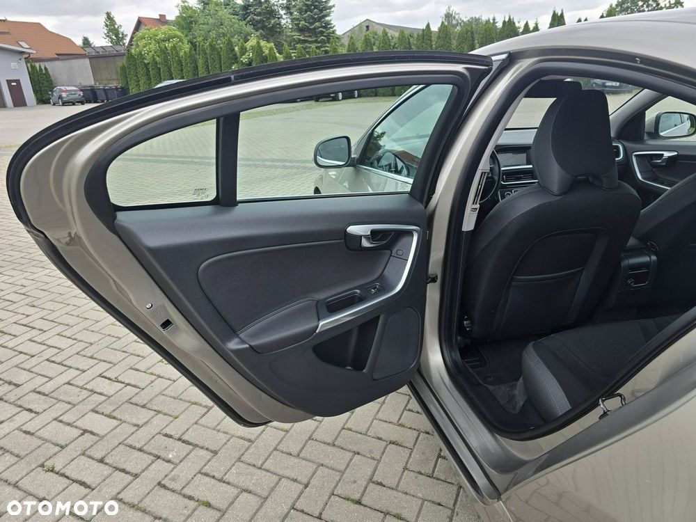Volvo S60 - 18