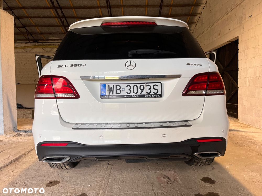Mercedes-Benz GLE - 17
