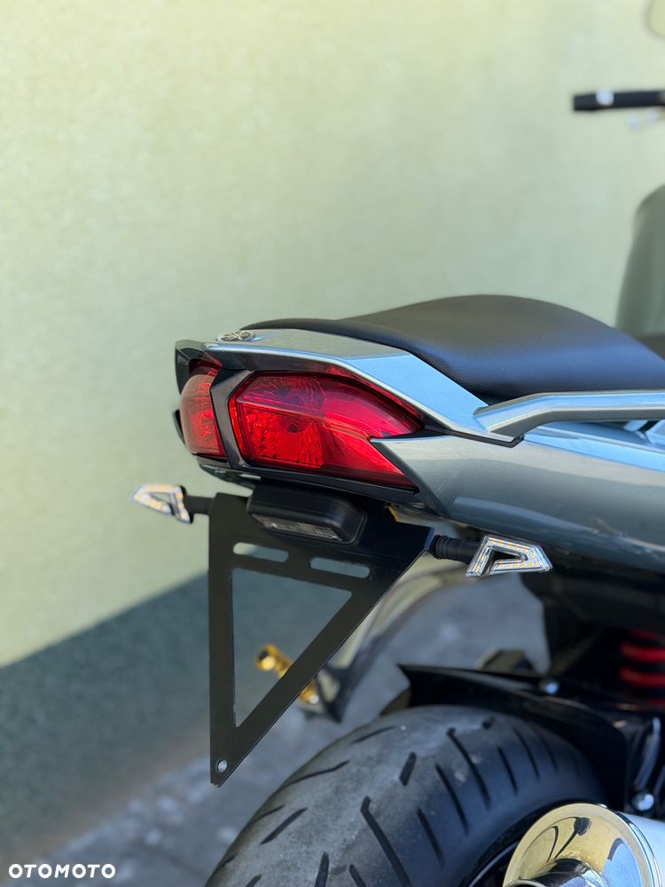 Yamaha FZ - 12