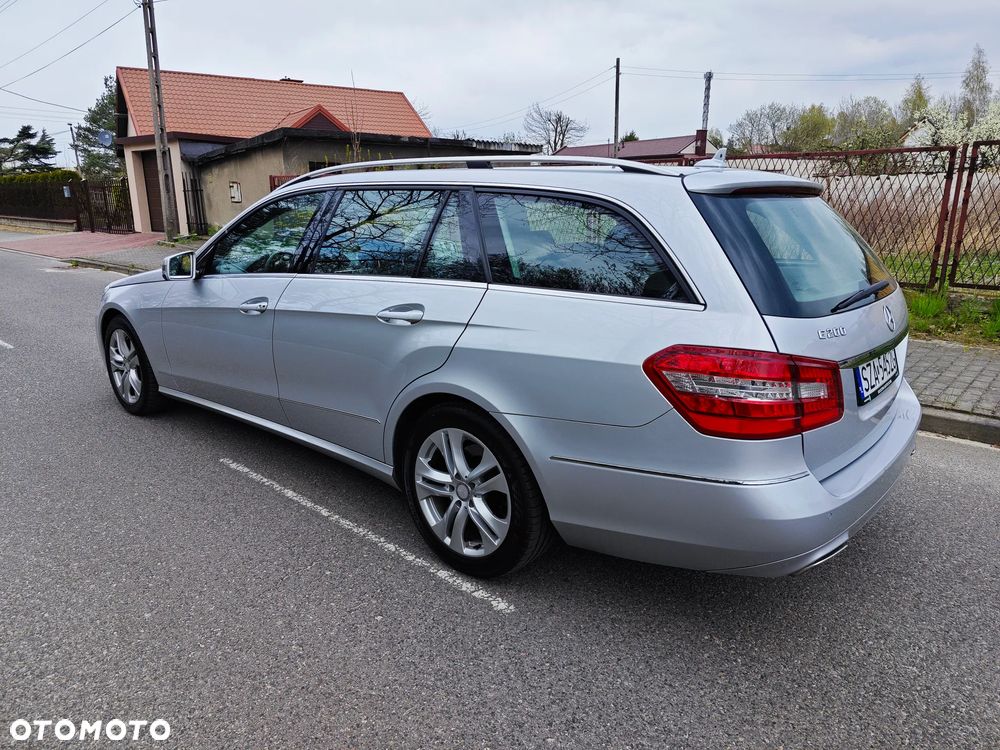 Mercedes-Benz Klasa E 200 CGI BlueEffICIENCY Avantgarde - 11