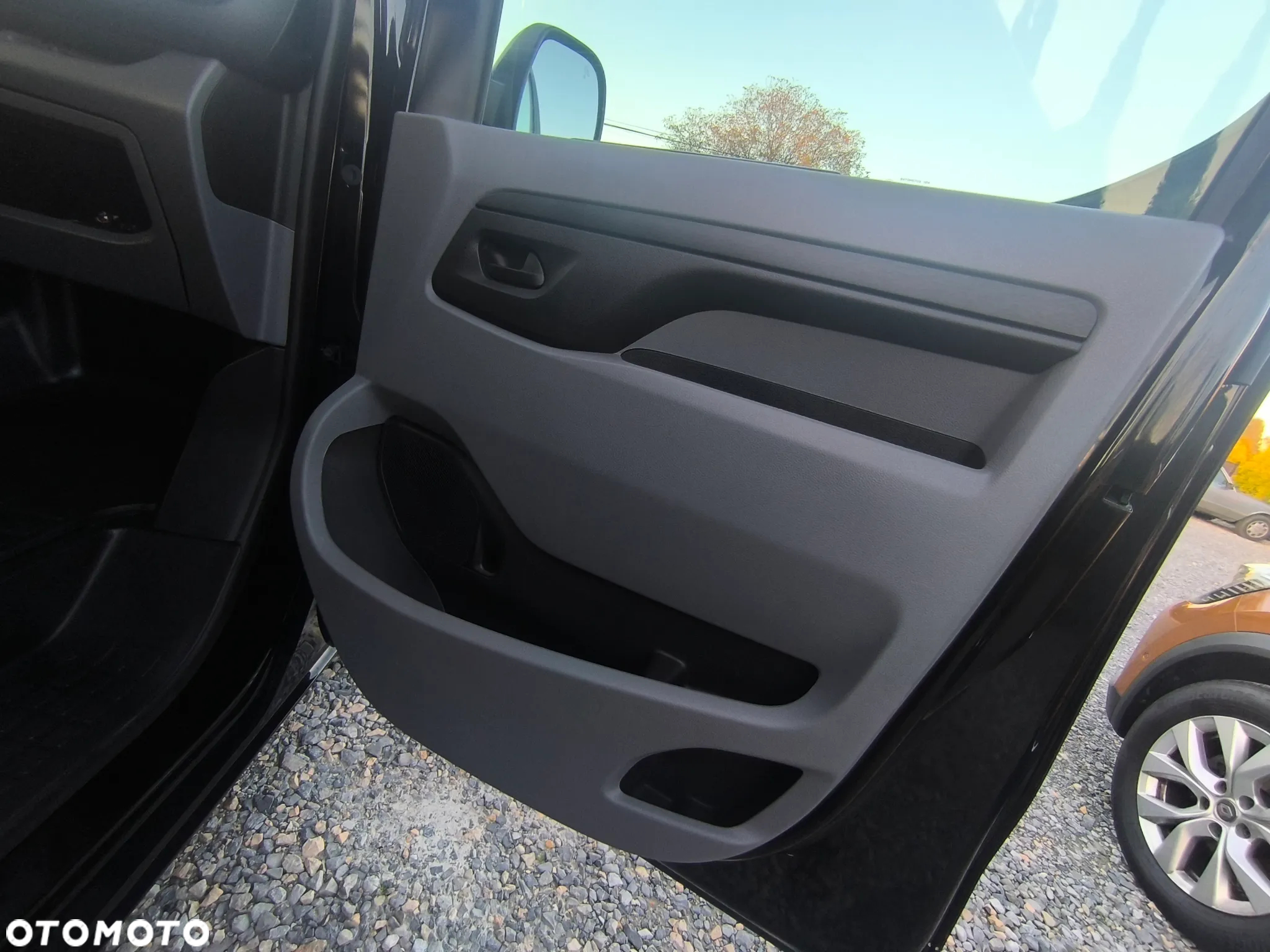 Opel VIVARO - 21