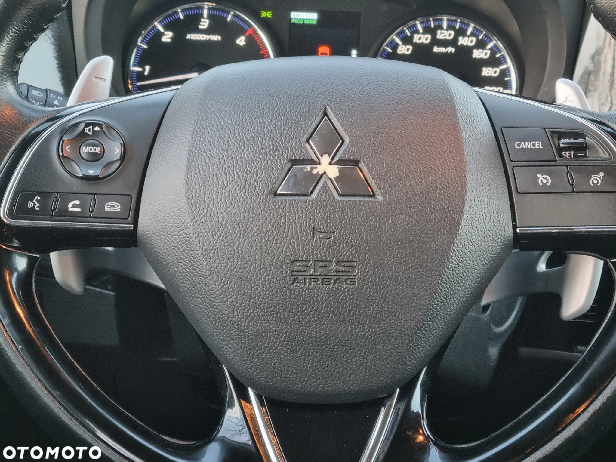 Mitsubishi Outlander 2.2 DID Intense + 4WD - 19