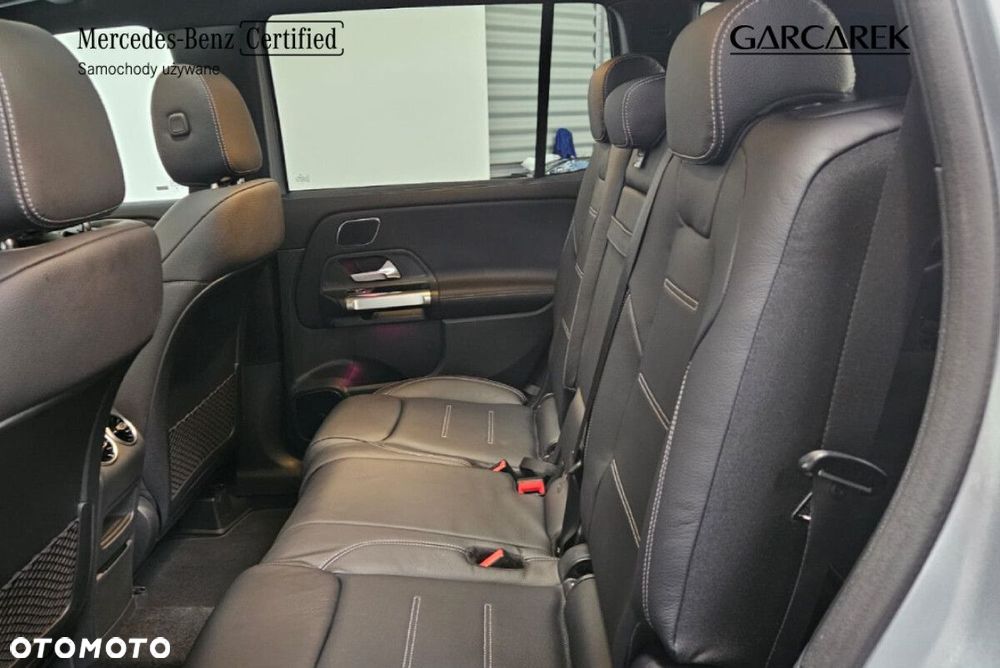 Mercedes-Benz GLB - 22