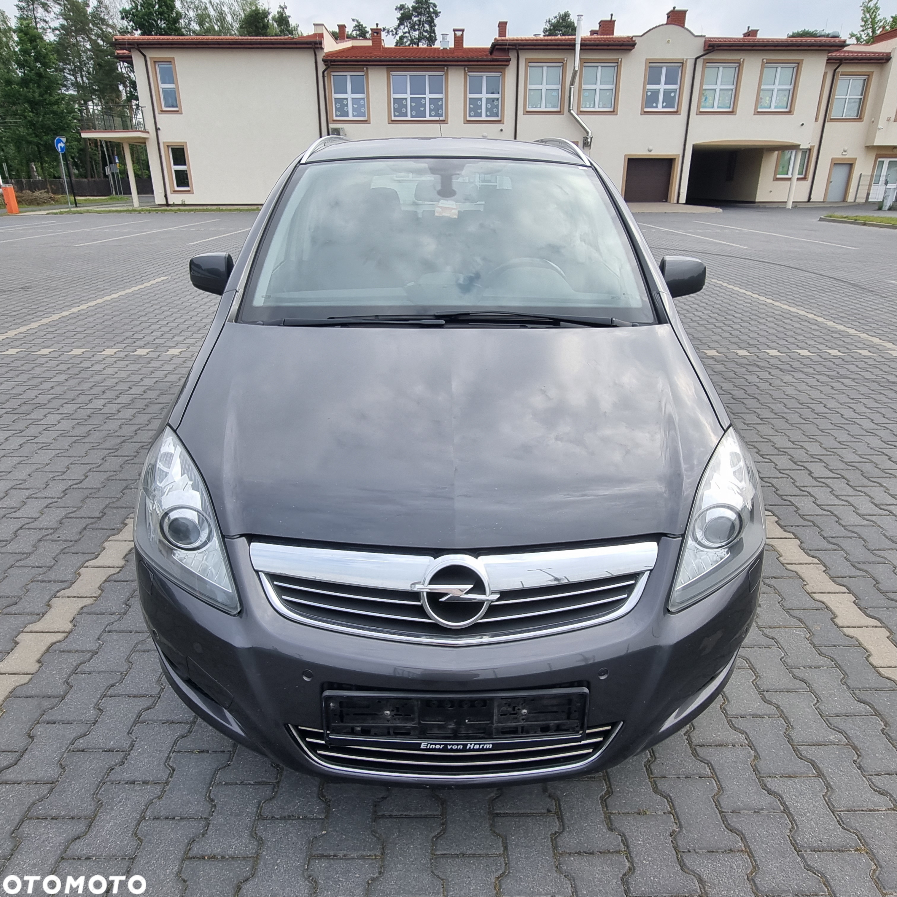 Opel Zafira 1.8 Cosmo EU5 - 3