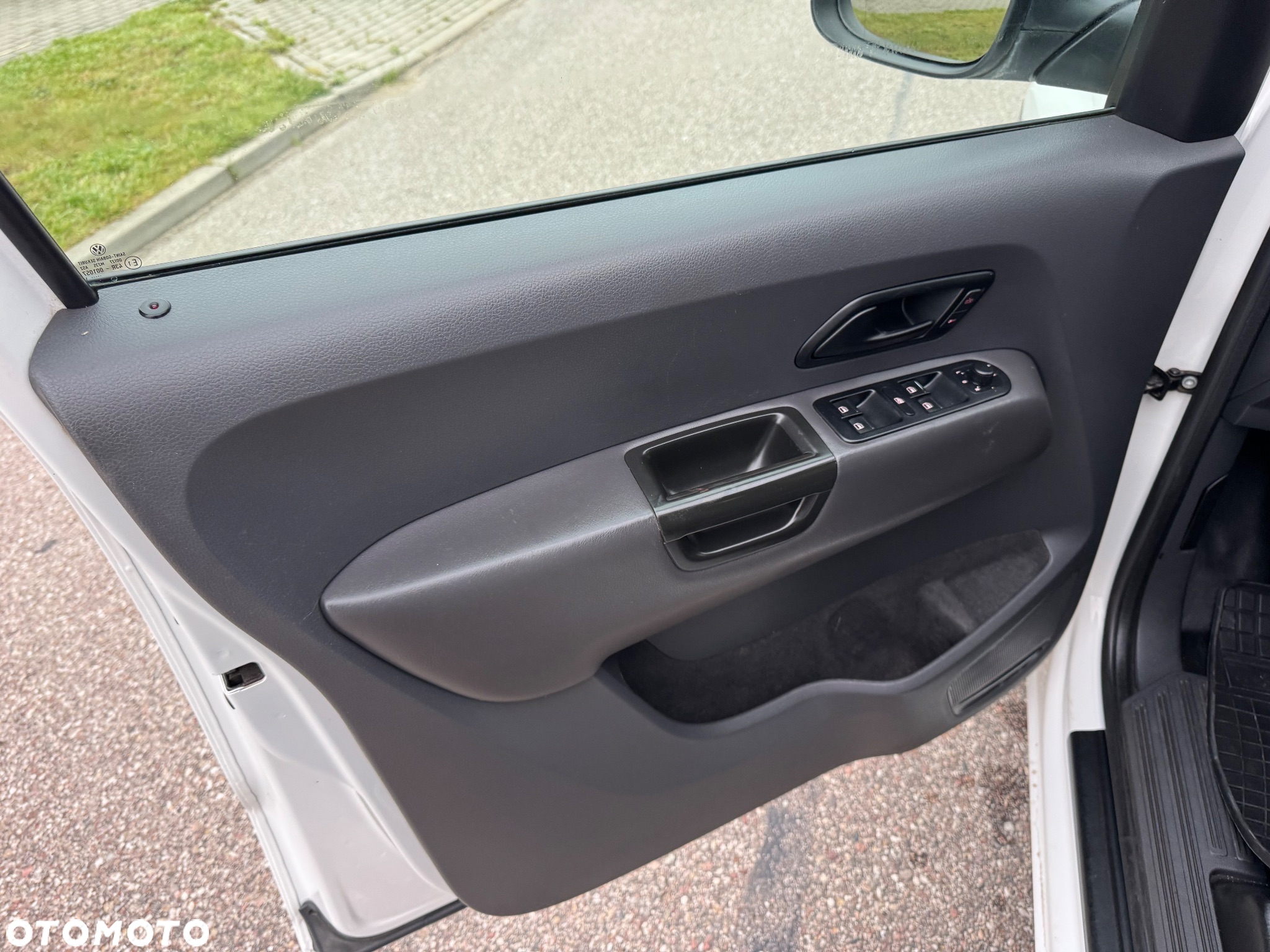 Volkswagen Amarok 2.0 TDI 4MOTION BMT - 25