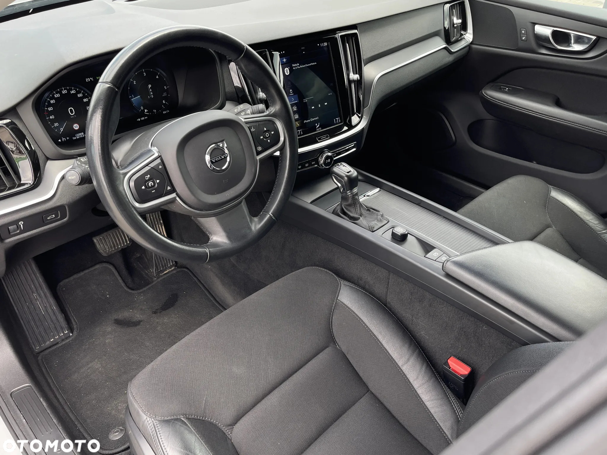 Volvo V60 D3 Geartronic Momentum - 18