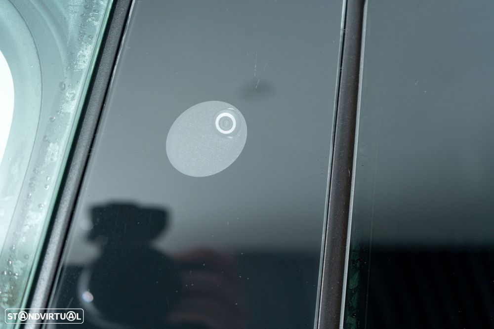 Tesla Model Y Long Range Dual Motor AWD - 14