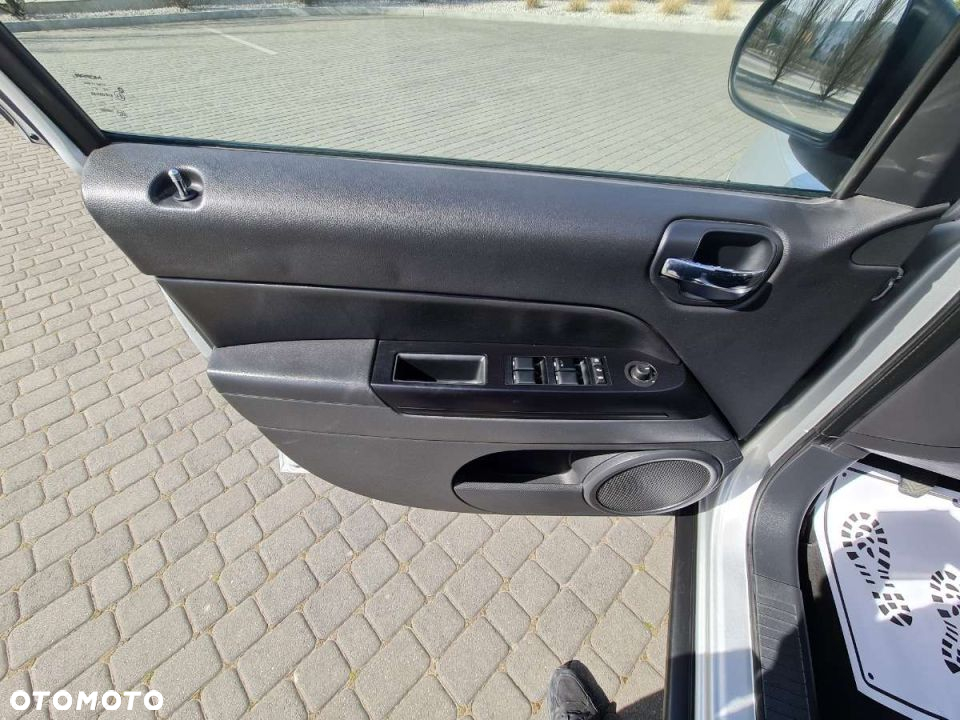 Jeep Compass 2.0 4x2 Limited - 14