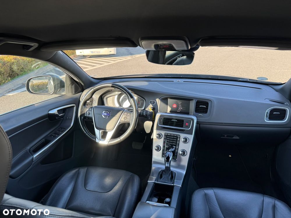 Volvo V60 D4 Geartronic - 19