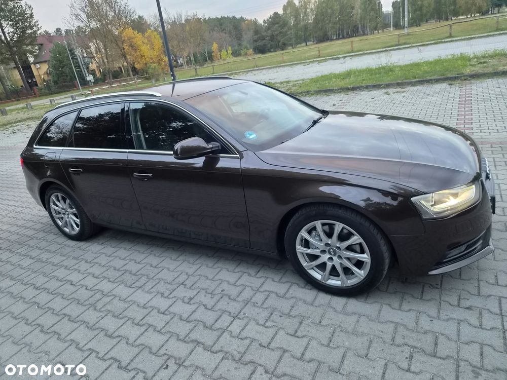 Audi A4 Avant - 1
