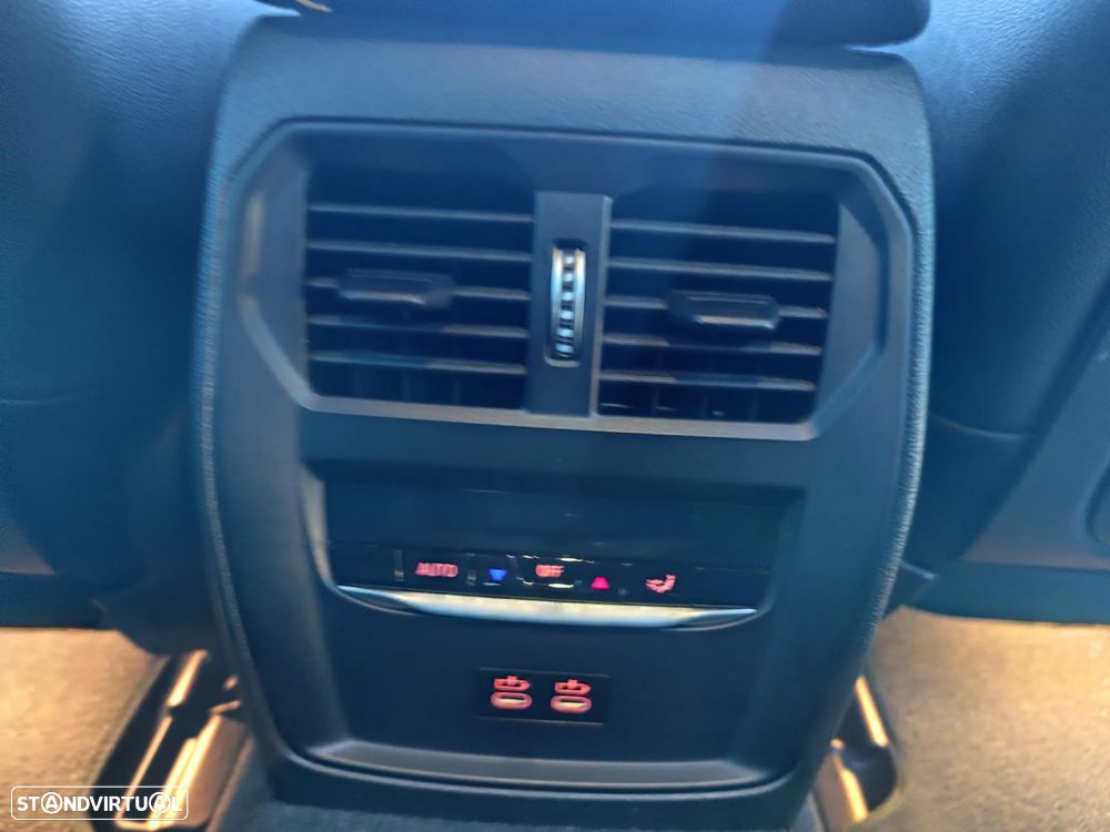 BMW i4 eDrive40 - 11