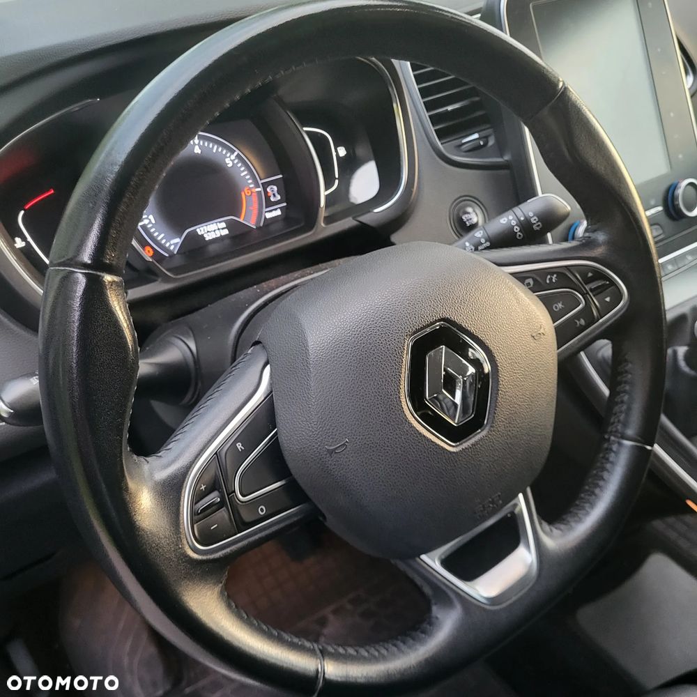 Renault Scenic - 8