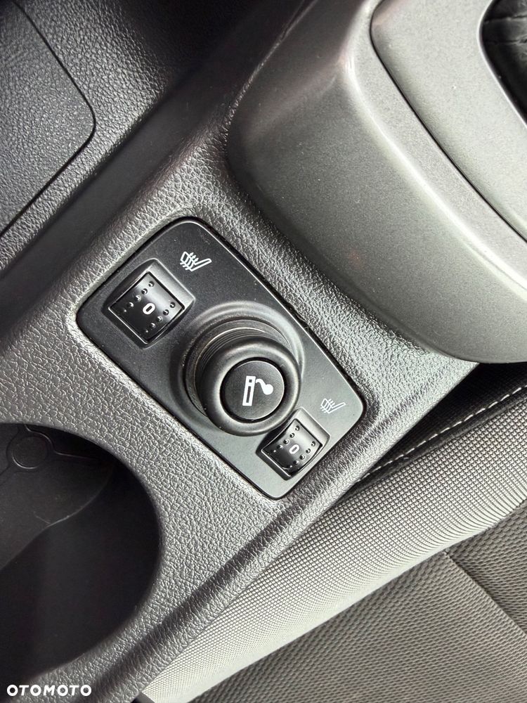 Ford Focus 1.6 Edition - 12