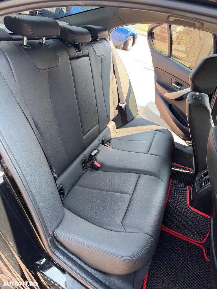 BMW Seria 3 318d M Sport - 9