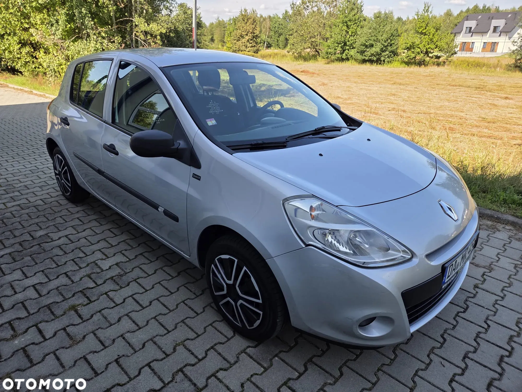 Renault Clio 1.2 16V 75 Yahoo - 11