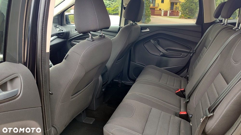 Ford Kuga 2.0 TDCi 2x4 Trend - 28