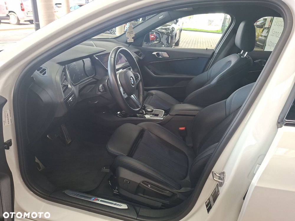 BMW Seria 1 - 15