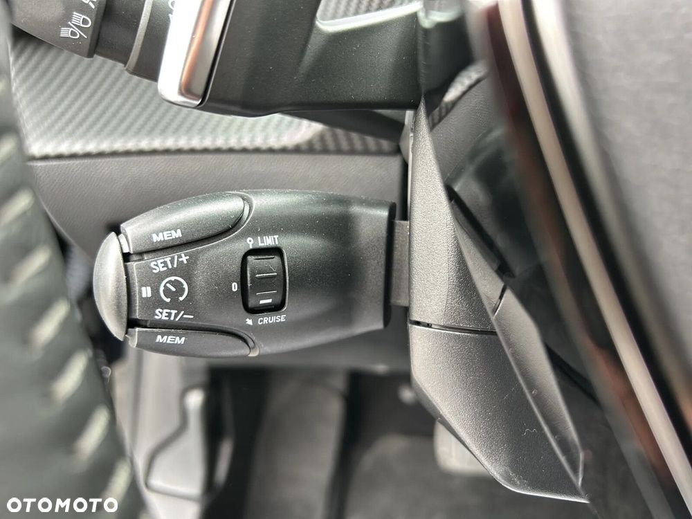 Peugeot 208 1.2 PureTech Active S&S EAT8 - 22