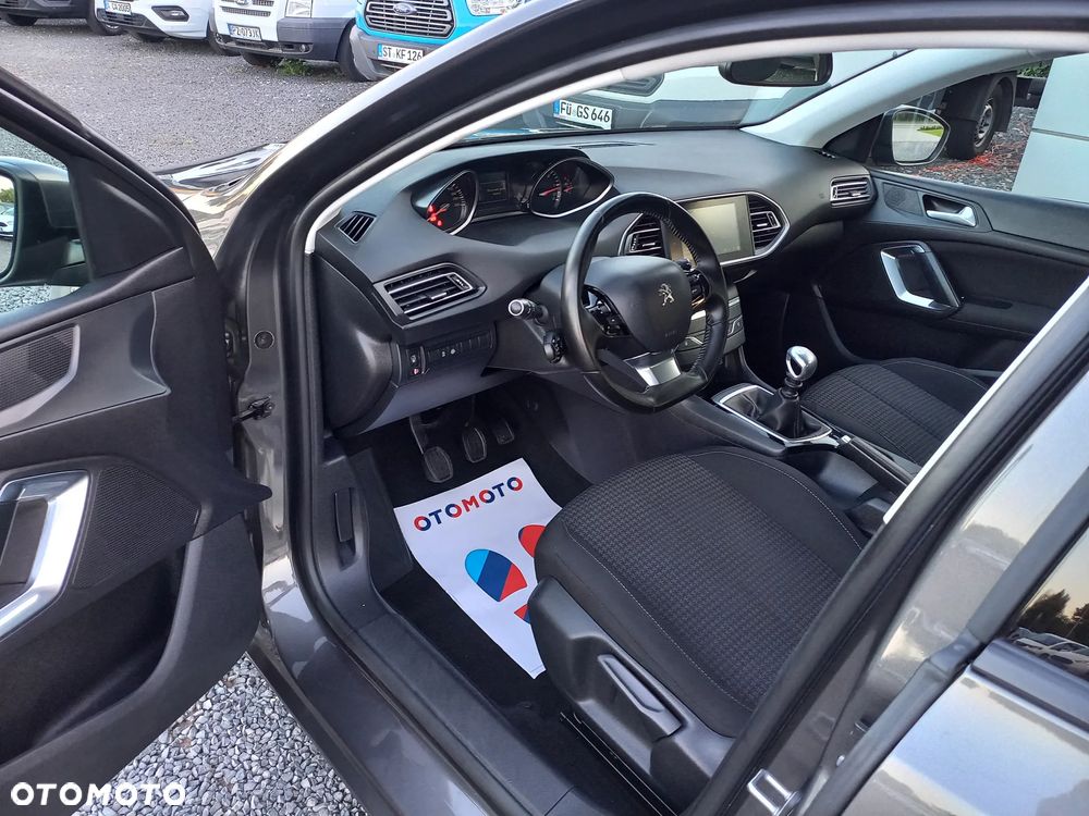 Peugeot 308 - 13