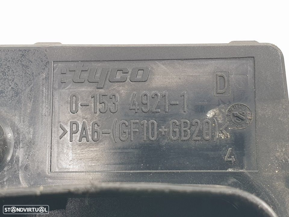 CAIXA RELÉS / FUSÍVEIS OPEL ASTRA H 2005 -13206754 - 1