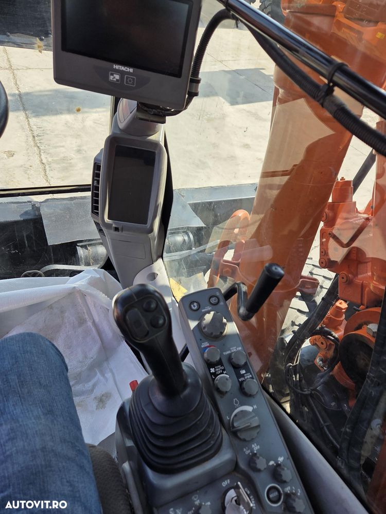 Hitachi PE ROTI 17t, ZX145W-6, 2018, 4.379h, LAMA SI CALE, 3 BRATE EXCAVARE, ad sapare 6m, latime 2,5m, inst picon+rotire, cupa EXCAVARE NOUA, cupa TALUZ INCLINABILA, Antifurt, 3 camere, consum mediu 8,6l/h, posibil leasing 3 ani, CA NOU, PROMOTIE 91.900 EUR - 32