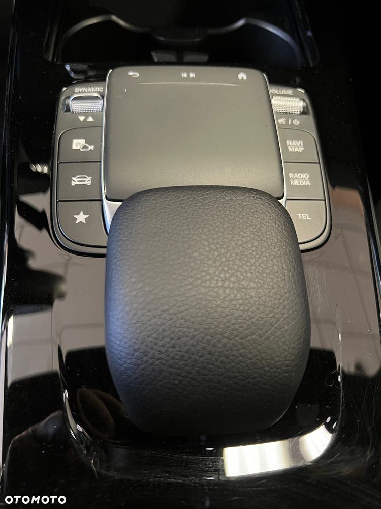 Mercedes-Benz Klasa A 200 7G-DCT - 18