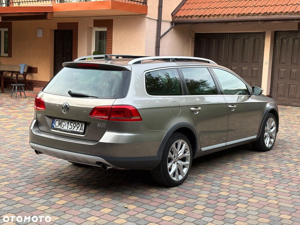 Volkswagen Passat Alltrack - 4