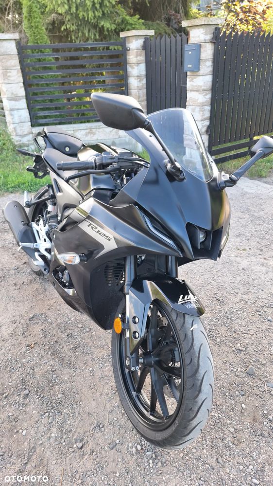 Yamaha YZF - 2