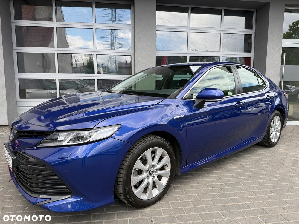 Toyota Camry 2.5 Hybrid Comfort CVT - 24