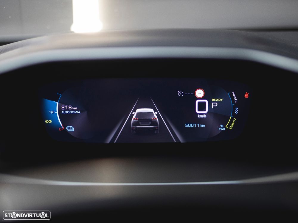 Peugeot e-2008 Allure Pack - 17