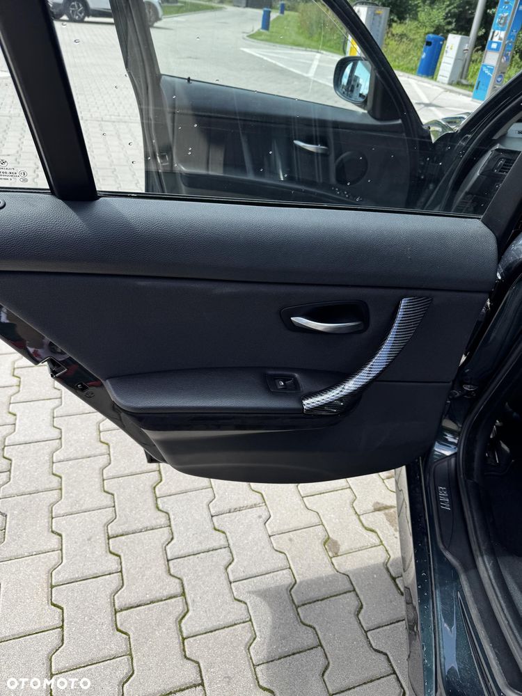BMW Seria 3 320i - 19
