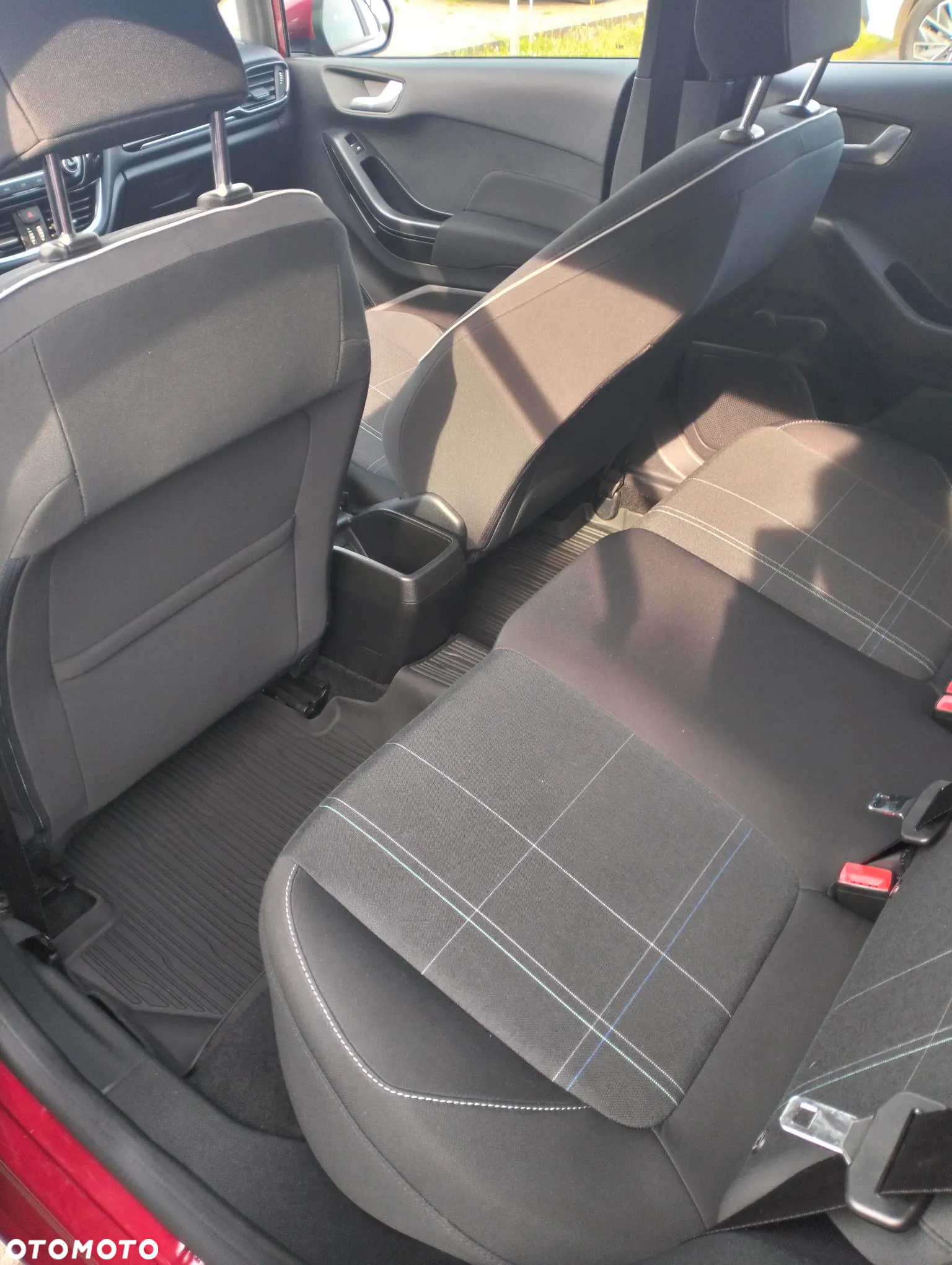 Ford Fiesta 1.0 EcoBoost Trend - 14