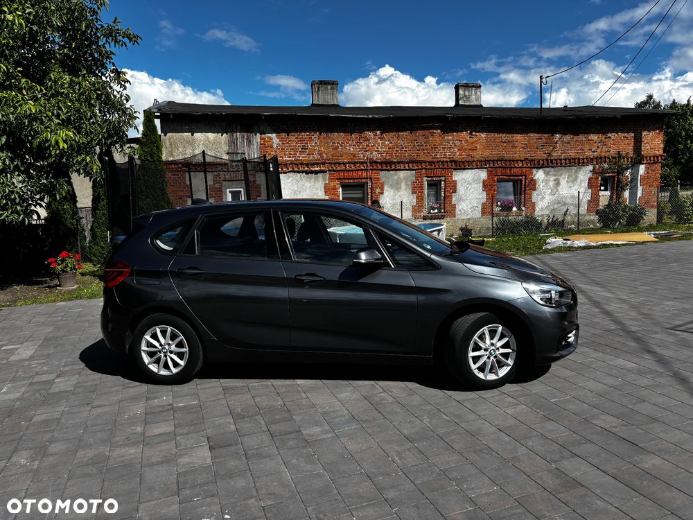BMW Seria 2 218i - 3