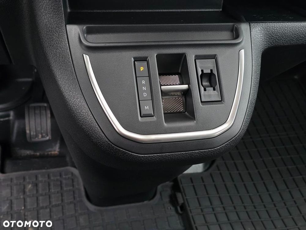 Fiat Scudo 2.2 MJ XL 3,1t (brygadówka) EAT8 - 23