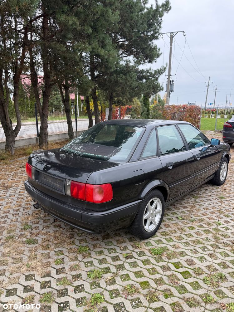 Audi 80 2.0 E - 4