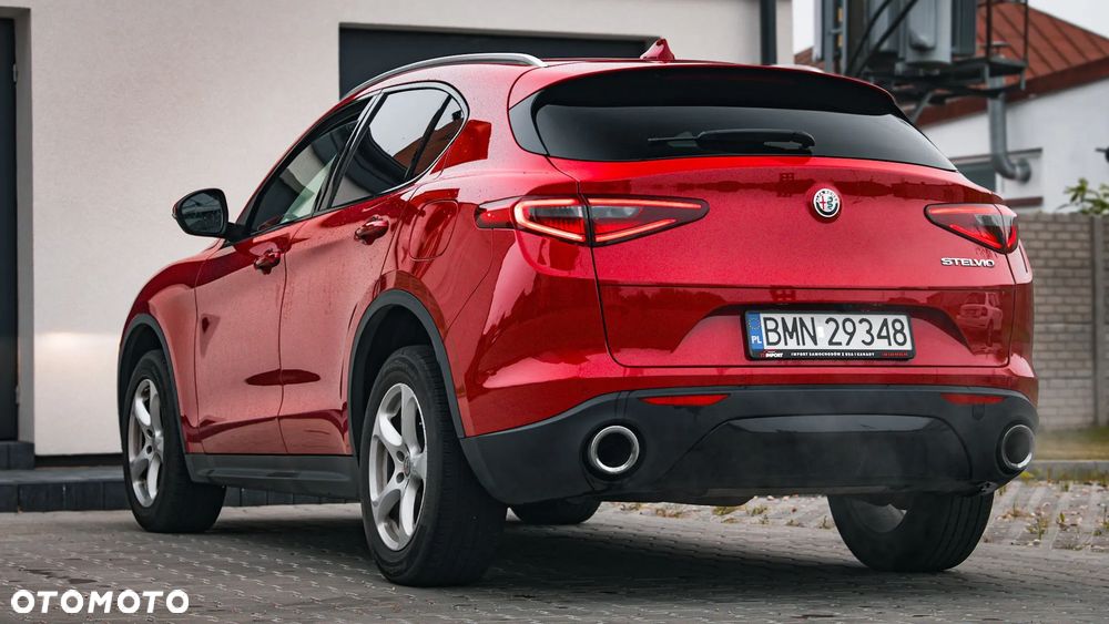 Alfa Romeo Stelvio - 6