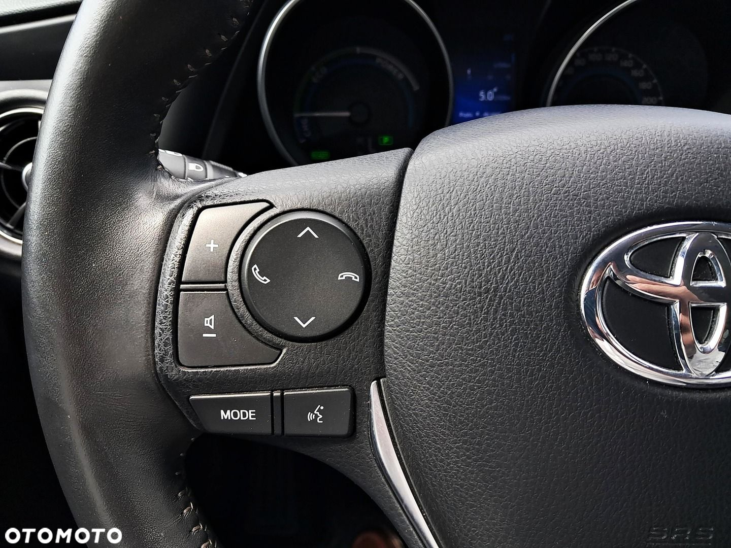 Toyota Auris - 17