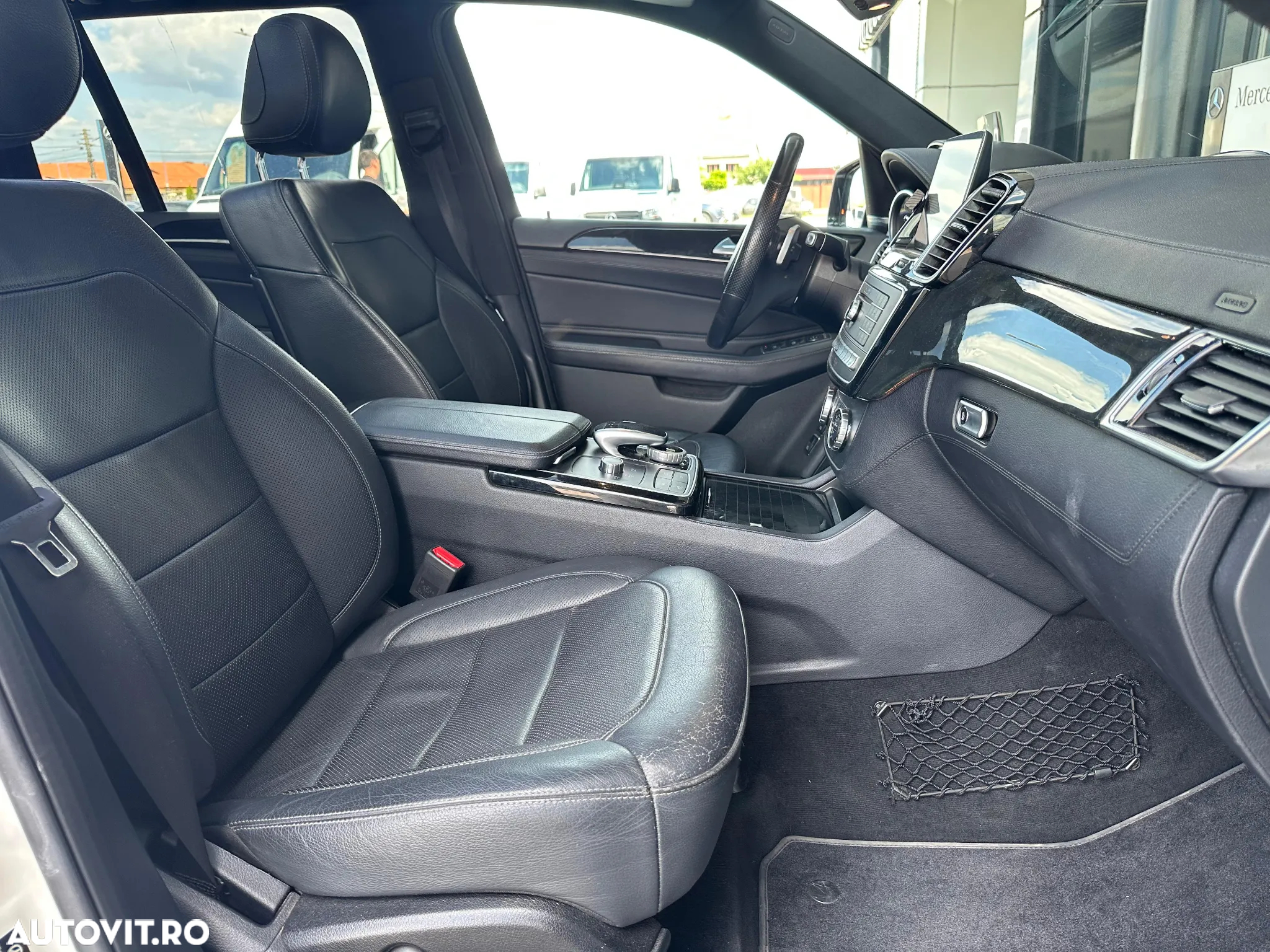 Mercedes-Benz GLS 400 4MATIC Aut - 12