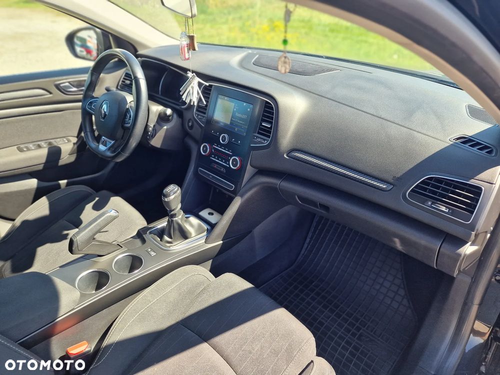 Renault Megane 1.6 SCe Limited 2018 - 28
