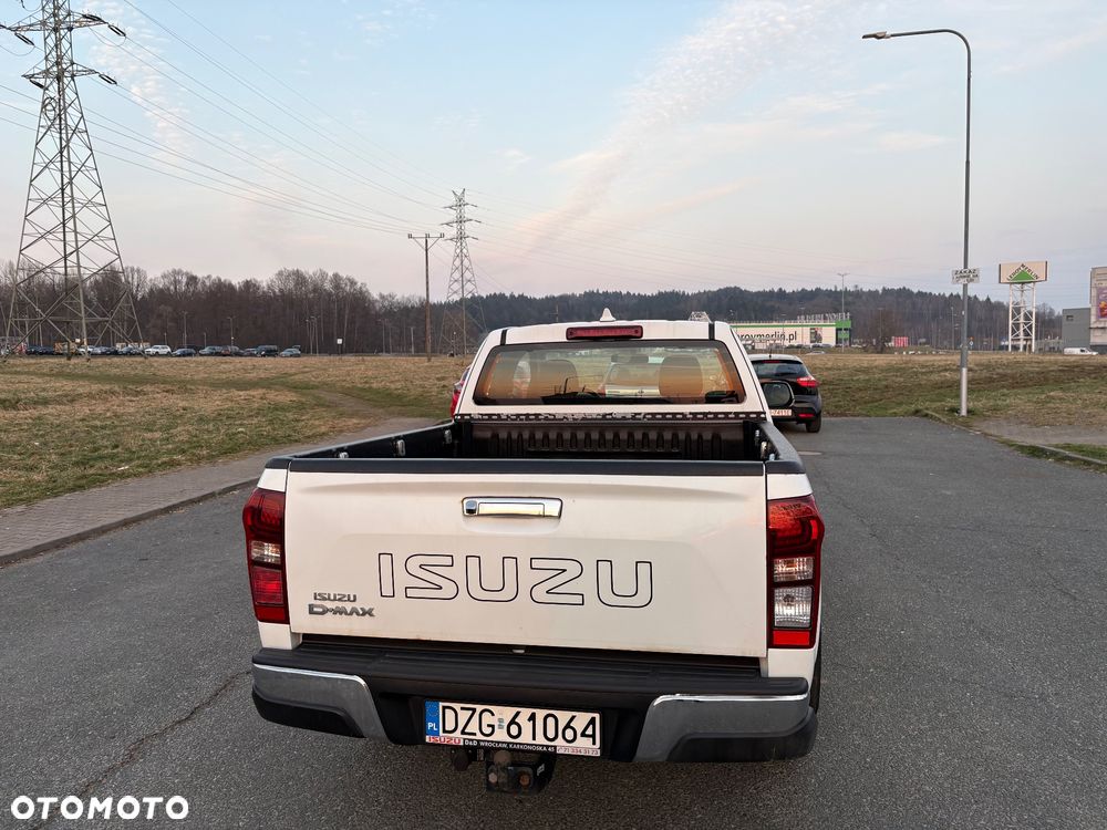 Isuzu D-Max 1.9 DC LS+ - 10