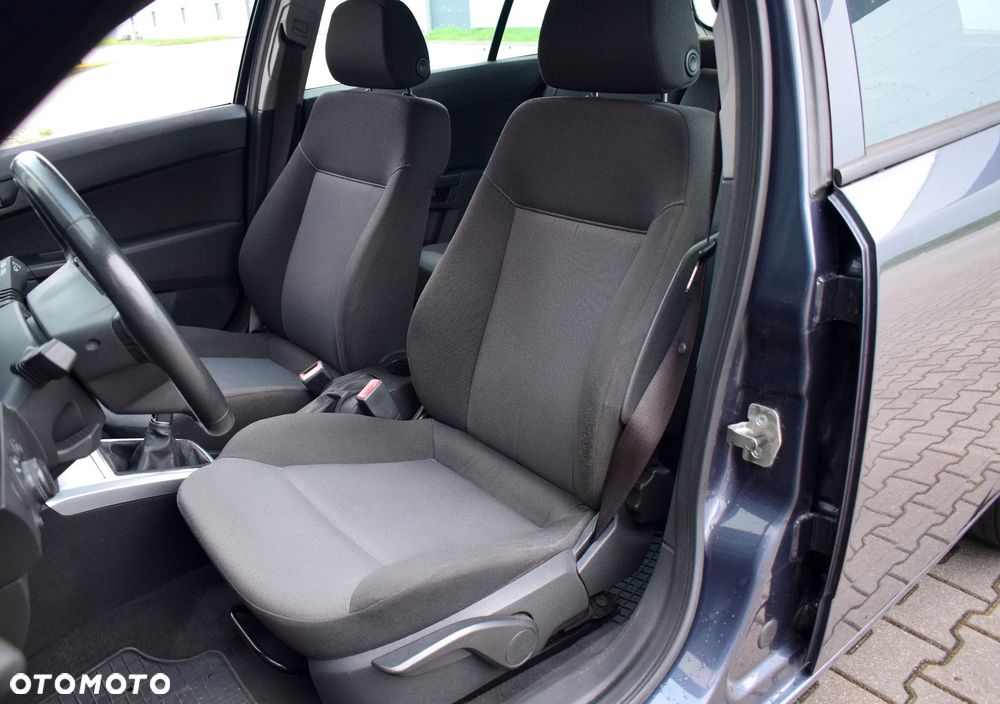 Opel Astra 1.6 Edition - 19