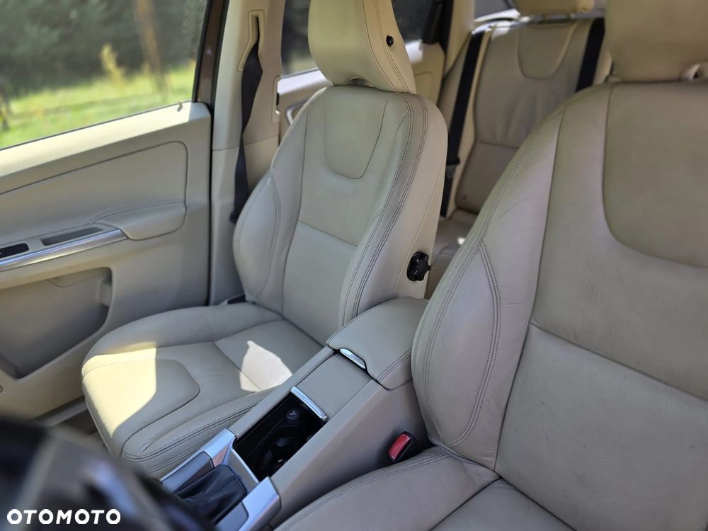 Volvo XC 60 D5 AWD Summum - 7