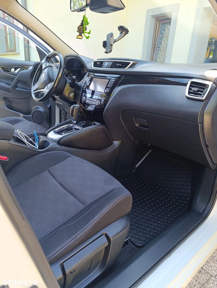 Nissan Qashqai 1.6 DCi Tekna Xtronic - 11