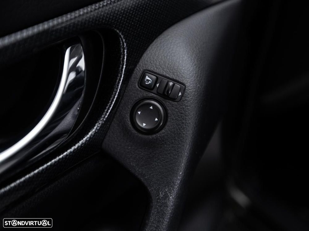 Nissan X-Trail - 18