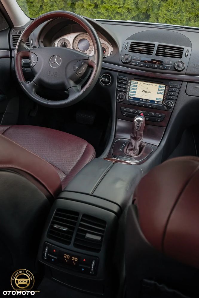 Mercedes-Benz Klasa E 500 4-Matic Avantgarde - 25