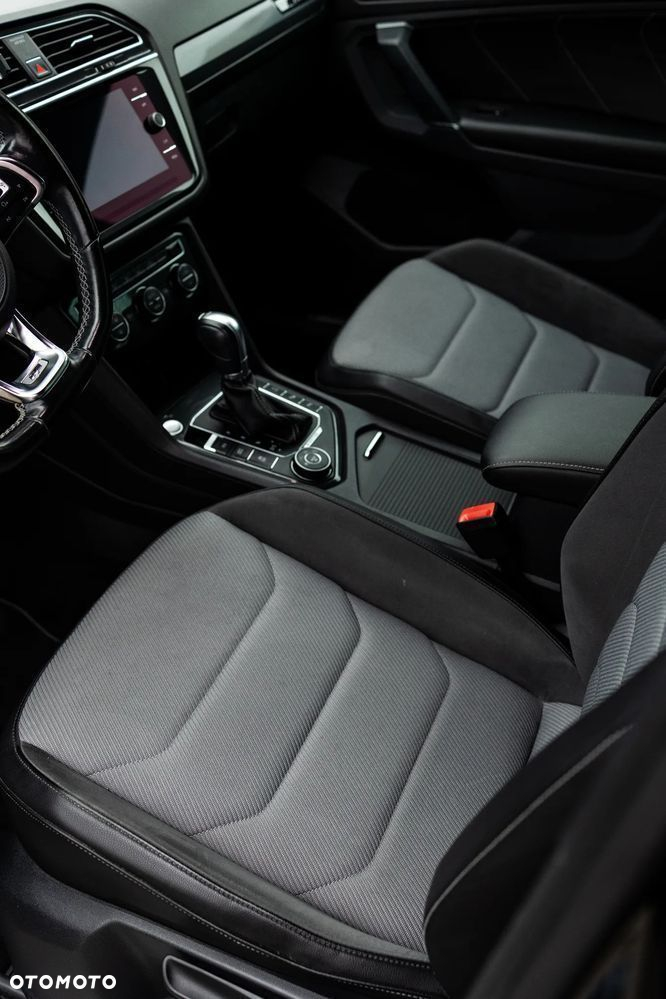 Volkswagen Tiguan - 11