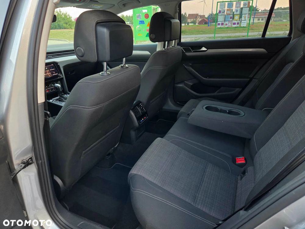 Volkswagen Passat 2.0 TDI EVO Business DSG - 16