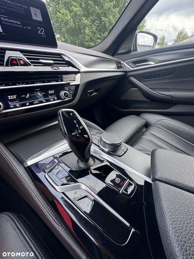 BMW Seria 5 530d xDrive mHEV M Sport sport - 37