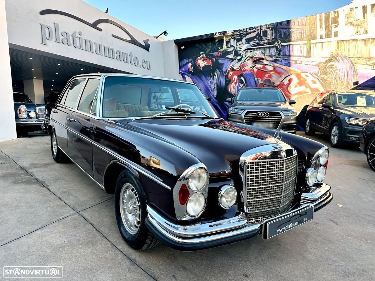 Mercedes-Benz 300 - 1